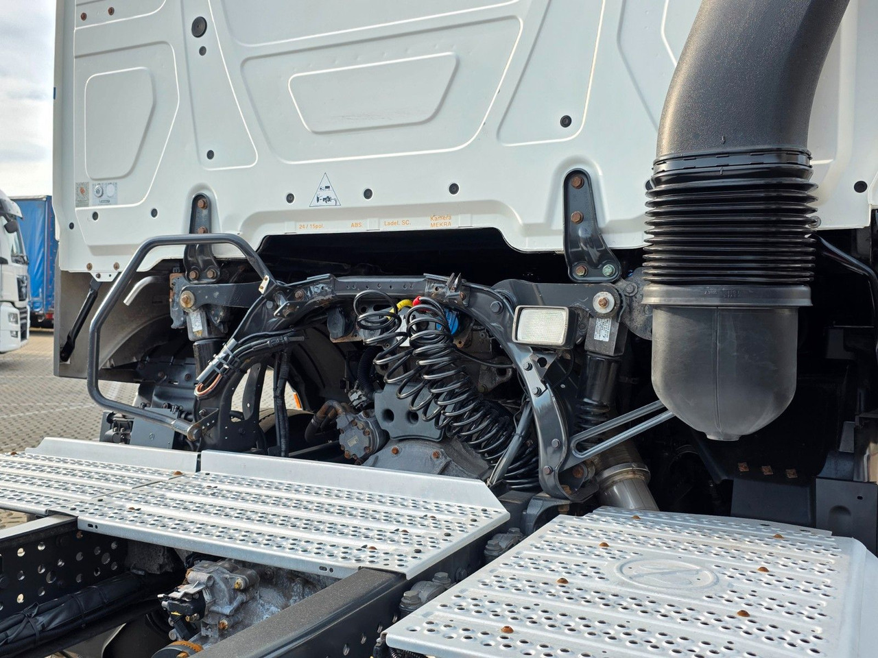 Tracteur routier Mercedes-Benz Actros 1843: photos 17 Tracteur routier Mercedes-Benz Actros 1843: photos 17
