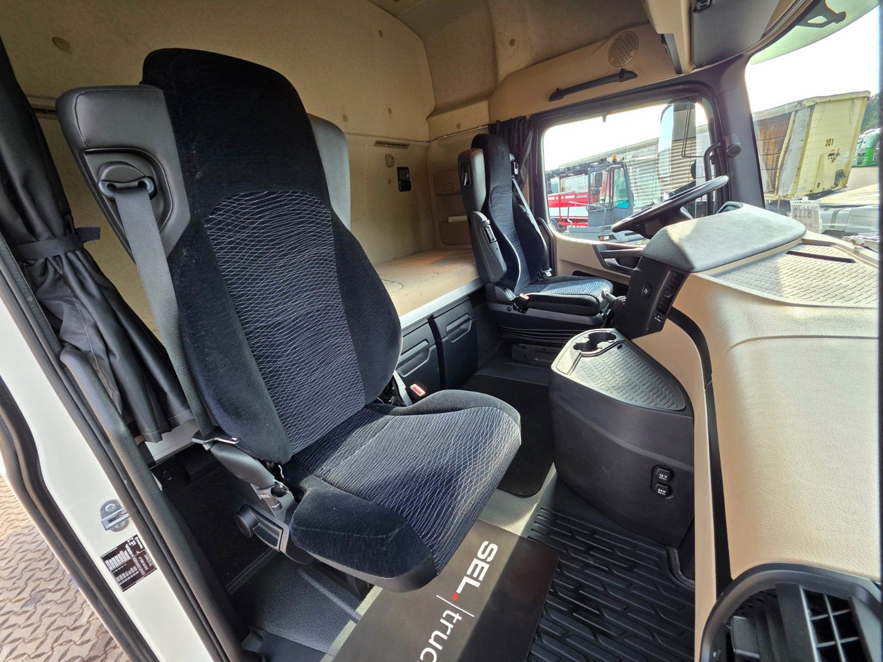 Tracteur routier Mercedes-Benz Actros 1843: photos 31 Tracteur routier Mercedes-Benz Actros 1843: photos 31