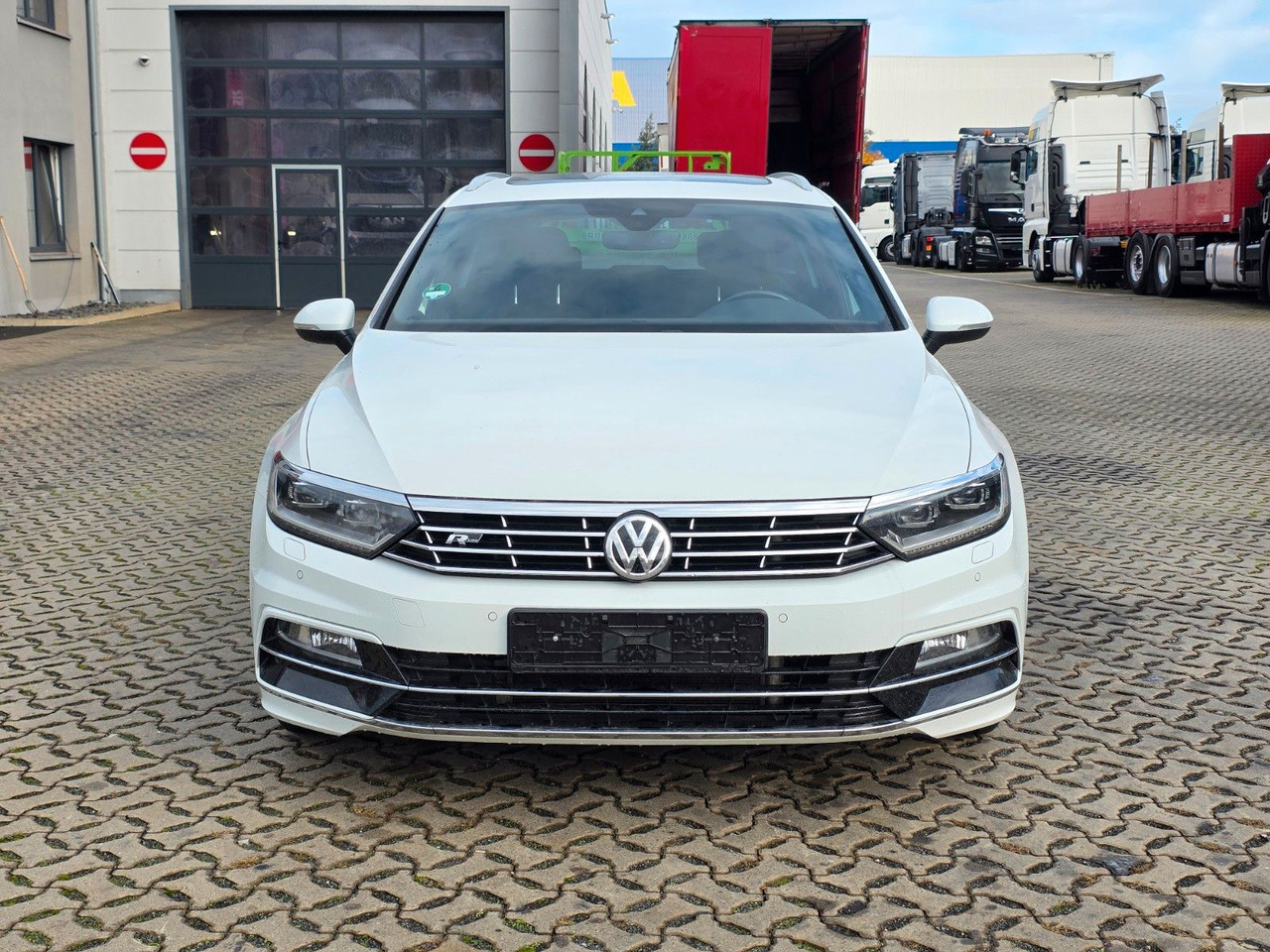 Volkswagen Passat Variant Highline BMT/Start-Stopp - Voiture break: photos 2 Volkswagen Passat Variant Highline BMT/Start-Stopp - Voiture break: photos 2
