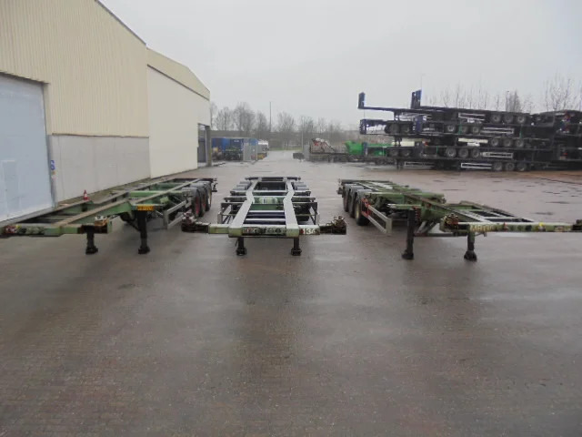 BFT CS 36 126 10 G MIDDEN EN ACHTER UITSCHUIFBAAR - Semi-remorque porte-conteneur/ Caisse mobile: photos 2 BFT CS 36 126 10 G MIDDEN EN ACHTER UITSCHUIFBAAR - Semi-remorque porte-conteneur/ Caisse mobile: photos 2