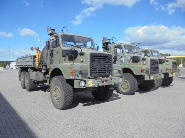 Volvo N 10 6X6 L + FASSI 3X IN STOCK - Camion, Camion grue: photos 3 Volvo N 10 6X6 L + FASSI 3X IN STOCK - Camion, Camion grue: photos 3