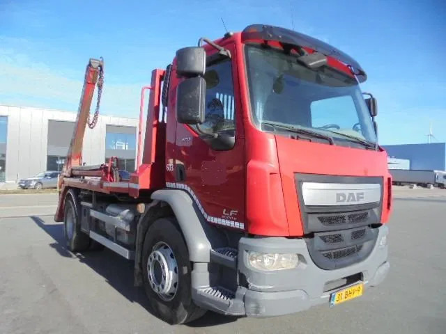 DAF LF LF 320 - Camion multibenne: photos 3 DAF LF LF 320 - Camion multibenne: photos 3