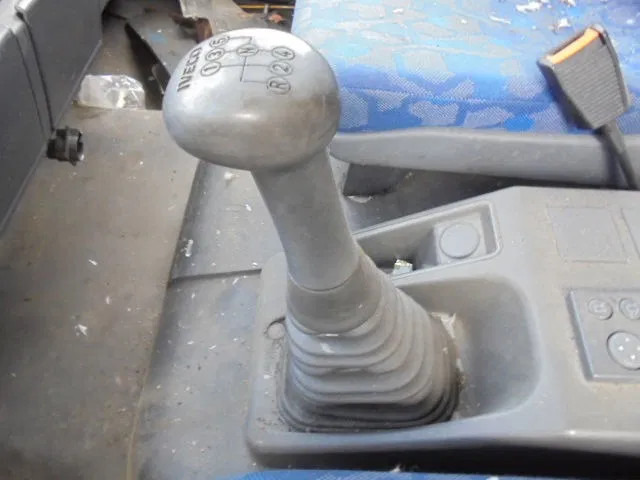 Camion fourgon Iveco Eurocargo 75E15: photos 8 Camion fourgon Iveco Eurocargo 75E15: photos 8