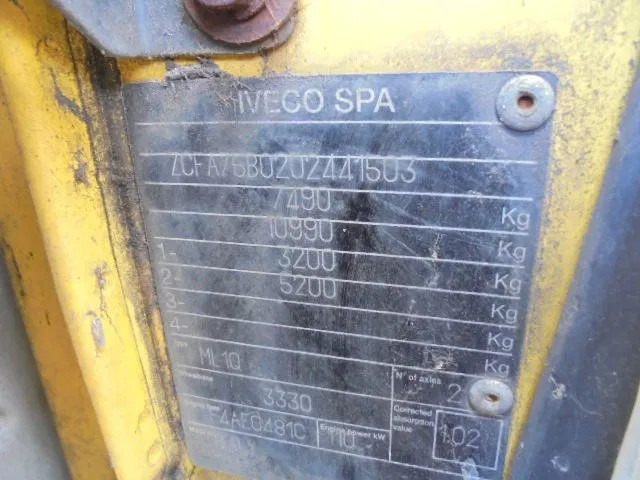 Camion fourgon Iveco Eurocargo 75E15: photos 11 Camion fourgon Iveco Eurocargo 75E15: photos 11