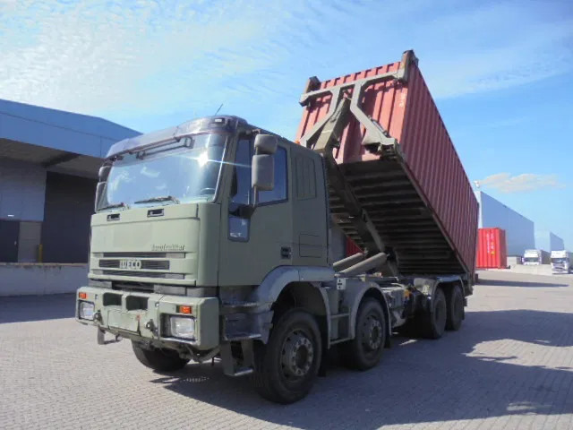 Iveco Eurotrakker 410 E37H - Camion ampliroll: photos 1 Iveco Eurotrakker 410 E37H - Camion ampliroll: photos 1