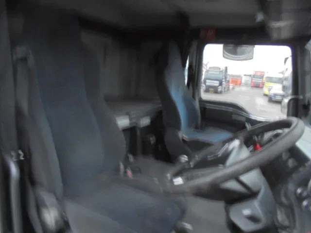 Camion hydrocureur MAN TGA 26.400 6X4 Manual: photos 15