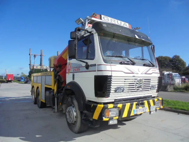 Mercedes-Benz 2435 S/6X2/4 + ROBSON DRIVE - Remorqueuse: photos 5 Mercedes-Benz 2435 S/6X2/4 + ROBSON DRIVE - Remorqueuse: photos 5