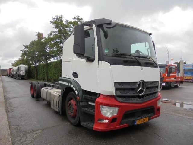 Mercedes-Benz Actros 2340 - Camion porte-voitures: photos 3 Mercedes-Benz Actros 2340 - Camion porte-voitures: photos 3