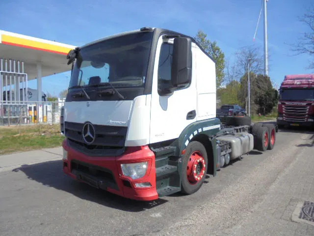 Mercedes-Benz Actros 2340 LL - Camion porte-voitures: photos 1 Mercedes-Benz Actros 2340 LL - Camion porte-voitures: photos 1