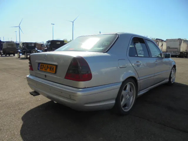 Mercedes-Benz C-Klasse 43 AMG - Berline: photos 3 Mercedes-Benz C-Klasse 43 AMG - Berline: photos 3