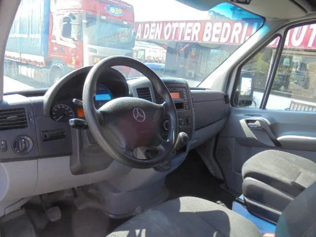 Mercedes-Benz Sprinter 313 FRIGO NL TRUCK - Utilitaire frigorifique: photos 5 Mercedes-Benz Sprinter 313 FRIGO NL TRUCK - Utilitaire frigorifique: photos 5