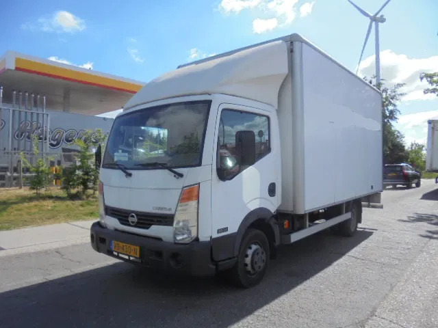 Nissan Cabstar 35.14 - Fourgon grand volume: photos 1 Nissan Cabstar 35.14 - Fourgon grand volume: photos 1