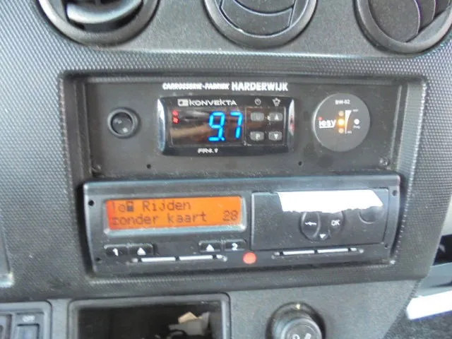 Renault D 6.5 150 NL TRUCK - crédit-bail Renault D 6.5 150 NL TRUCK: photos 18 Renault D 6.5 150 NL TRUCK - crédit-bail Renault D 6.5 150 NL TRUCK: photos 18