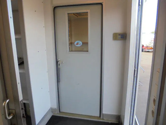 Smit STO 1230 POLITIE MOB KANTOOR - crédit-bail Smit STO 1230 POLITIE MOB KANTOOR: photos 9