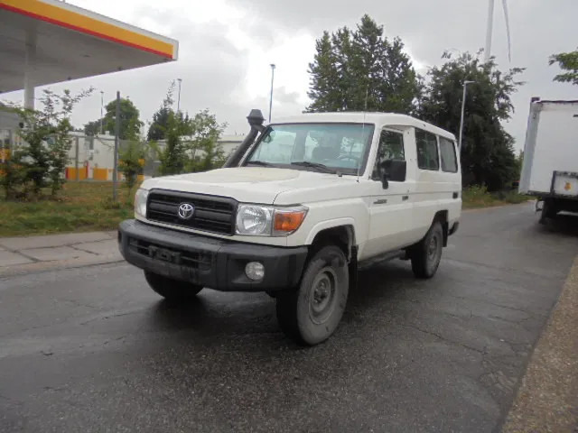 Toyota Land Cruiser HZJ78L 4X4 EXPORT OUTSIDE EU ONLY - Voiture: photos 1 Toyota Land Cruiser HZJ78L 4X4 EXPORT OUTSIDE EU ONLY - Voiture: photos 1