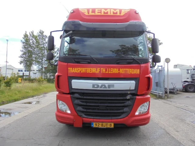 DAF CF 440 - Tracteur routier: photos 2 DAF CF 440 - Tracteur routier: photos 2