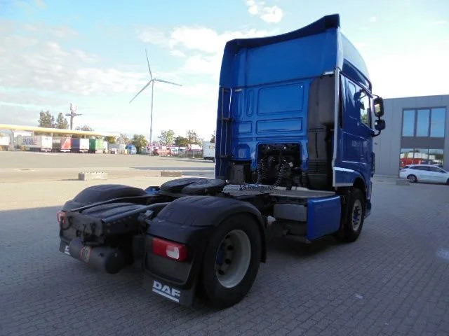 DAF XF 106.460 - Tracteur routier: photos 4 DAF XF 106.460 - Tracteur routier: photos 4