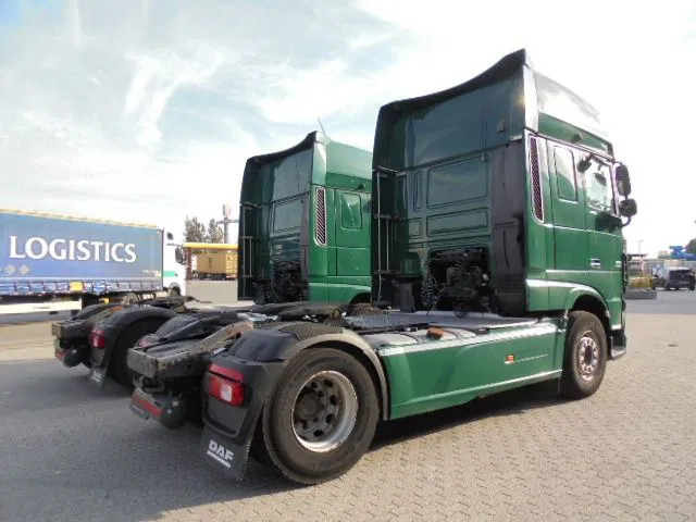 DAF XF 106.460 SUPER SPACE CAB - Tracteur routier: photos 5 DAF XF 106.460 SUPER SPACE CAB - Tracteur routier: photos 5
