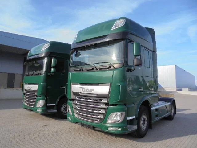 DAF XF 106.460 SUPER SPACE CAB - Tracteur routier: photos 1 DAF XF 106.460 SUPER SPACE CAB - Tracteur routier: photos 1