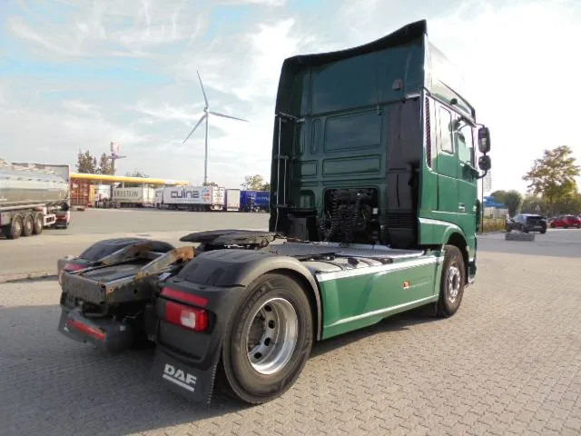 DAF XF 106.460 SUPER SPACE CAB - Tracteur routier: photos 2 DAF XF 106.460 SUPER SPACE CAB - Tracteur routier: photos 2