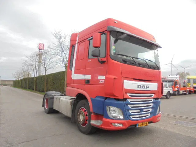 DAF XF 440 ADR + COMPRESSOR NL TRUCK - Tracteur routier: photos 3 DAF XF 440 ADR + COMPRESSOR NL TRUCK - Tracteur routier: photos 3