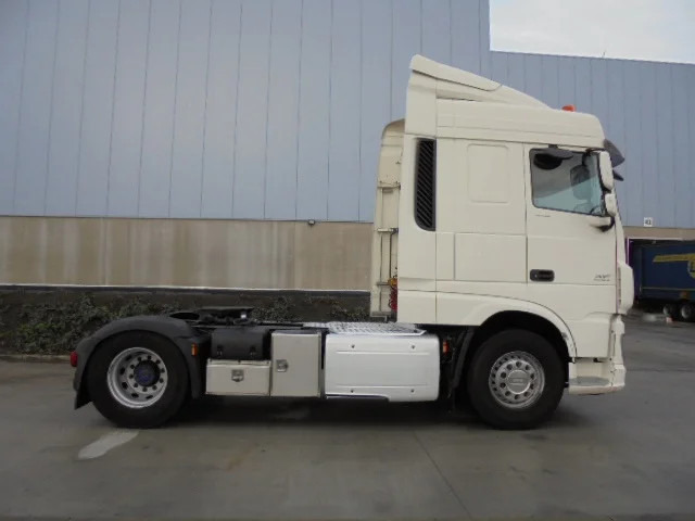 DAF XF 440 - Tracteur routier: photos 4 DAF XF 440 - Tracteur routier: photos 4