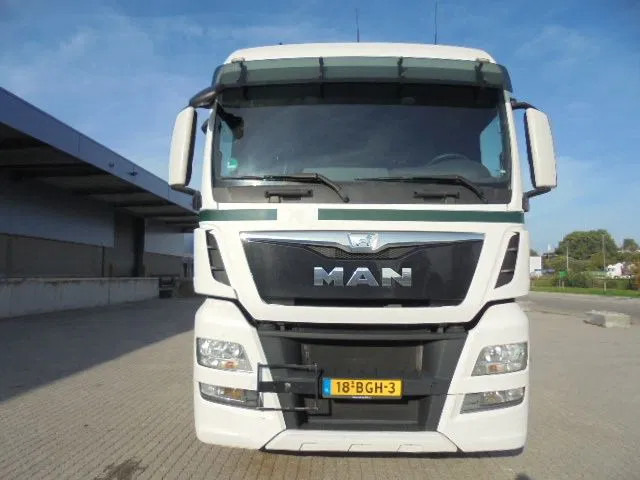 MAN TGX 18.400 - Tracteur routier: photos 2 MAN TGX 18.400 - Tracteur routier: photos 2