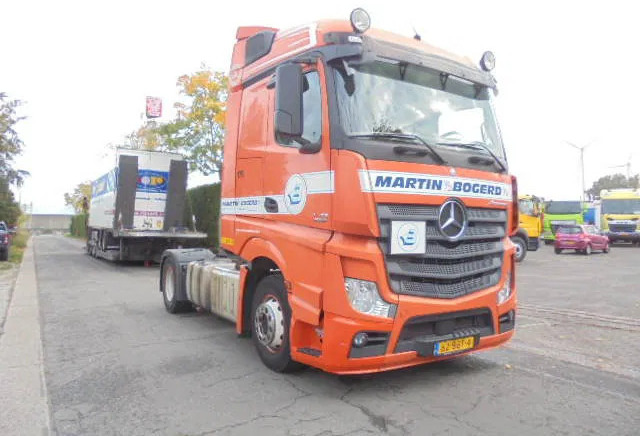 Mercedes-Benz Actros 1842 APK 06-2026 - Tracteur routier: photos 3 Mercedes-Benz Actros 1842 APK 06-2026 - Tracteur routier: photos 3