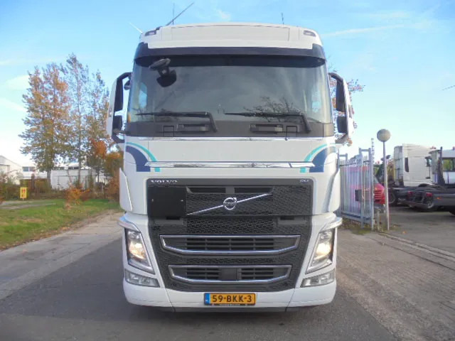 Volvo FH 460 6X2 NL TRUCK APK 02/26 - Tracteur routier: photos 2 Volvo FH 460 6X2 NL TRUCK APK 02/26 - Tracteur routier: photos 2