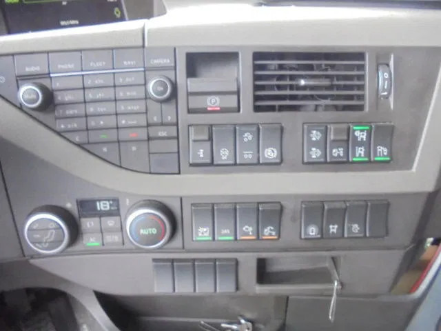 Camion grue Volvo FH 420 6X2 NL TRUCK: photos 11 Camion grue Volvo FH 420 6X2 NL TRUCK: photos 11