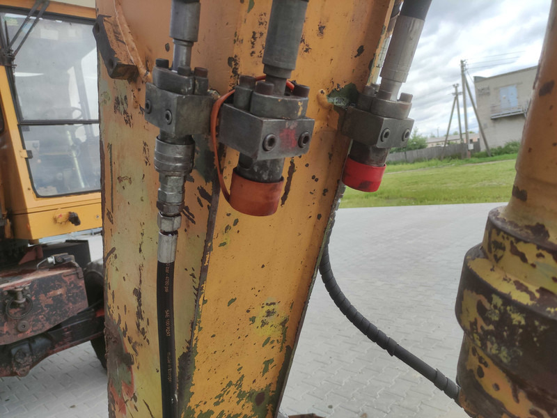 Caterpillar 214 B wheel excavator - Pelle sur pneus: photos 4 Caterpillar 214 B wheel excavator - Pelle sur pneus: photos 4