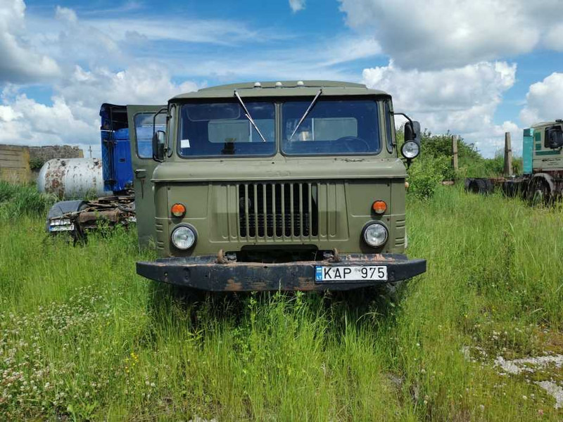GAZ 66 workshop truck - Camion fourgon: photos 2 GAZ 66 workshop truck - Camion fourgon: photos 2