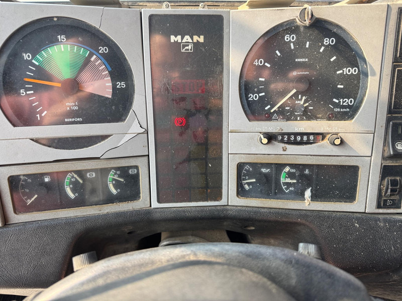 Camion benne MAN 27.314, 6x6: photos 9