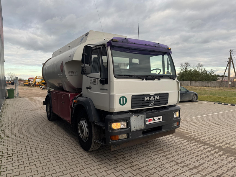 MAN FE 18.280, 13300 l - Camion citerne: photos 2 MAN FE 18.280, 13300 l - Camion citerne: photos 2