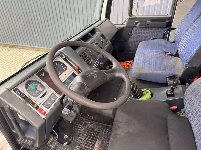 MAN FE 18.280, 13300 l - Camion citerne: photos 5 MAN FE 18.280, 13300 l - Camion citerne: photos 5