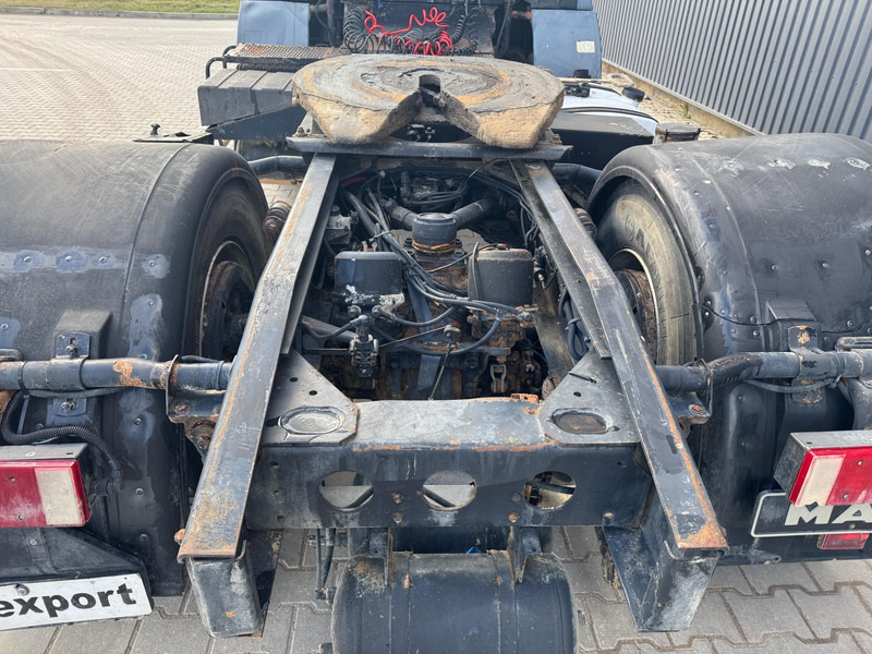 Tracteur routier MAN 19.343: photos 9