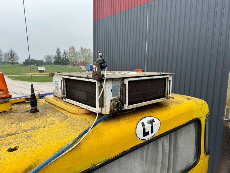 Tracteur routier Volvo N12, N1225: photos 11