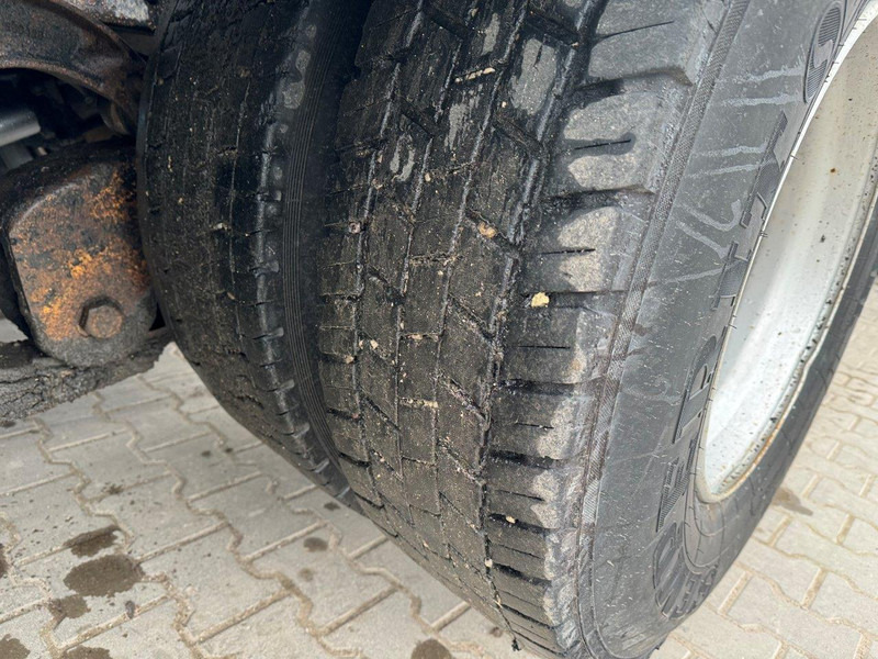 Tracteur routier Volvo N12, N1225: photos 13