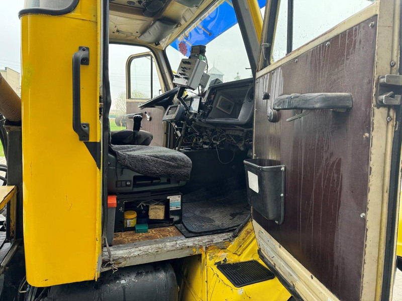 Tracteur routier Volvo N12, N1225: photos 9