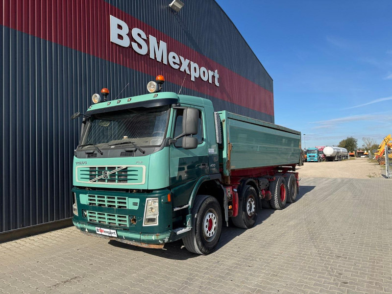 Volvo FH 12 420, accident truck - Camion benne: photos 1 Volvo FH 12 420, accident truck - Camion benne: photos 1