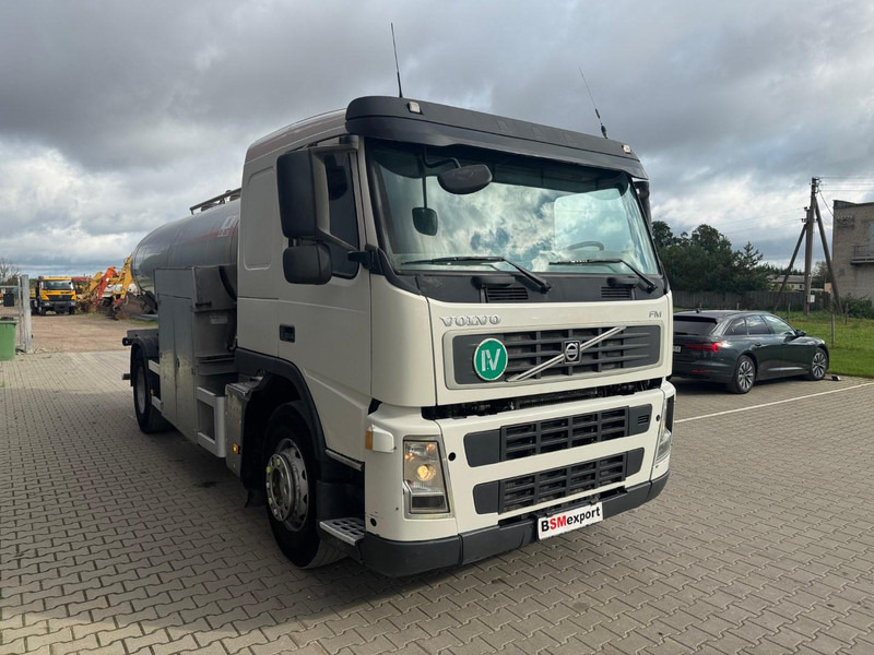 Volvo FM9, 11000 liter - Camion citerne: photos 2 Volvo FM9, 11000 liter - Camion citerne: photos 2