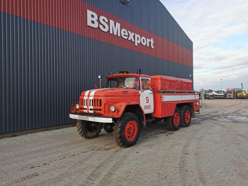 ZIL 131 PNS110 - Camion de pompier: photos 1 ZIL 131 PNS110 - Camion de pompier: photos 1