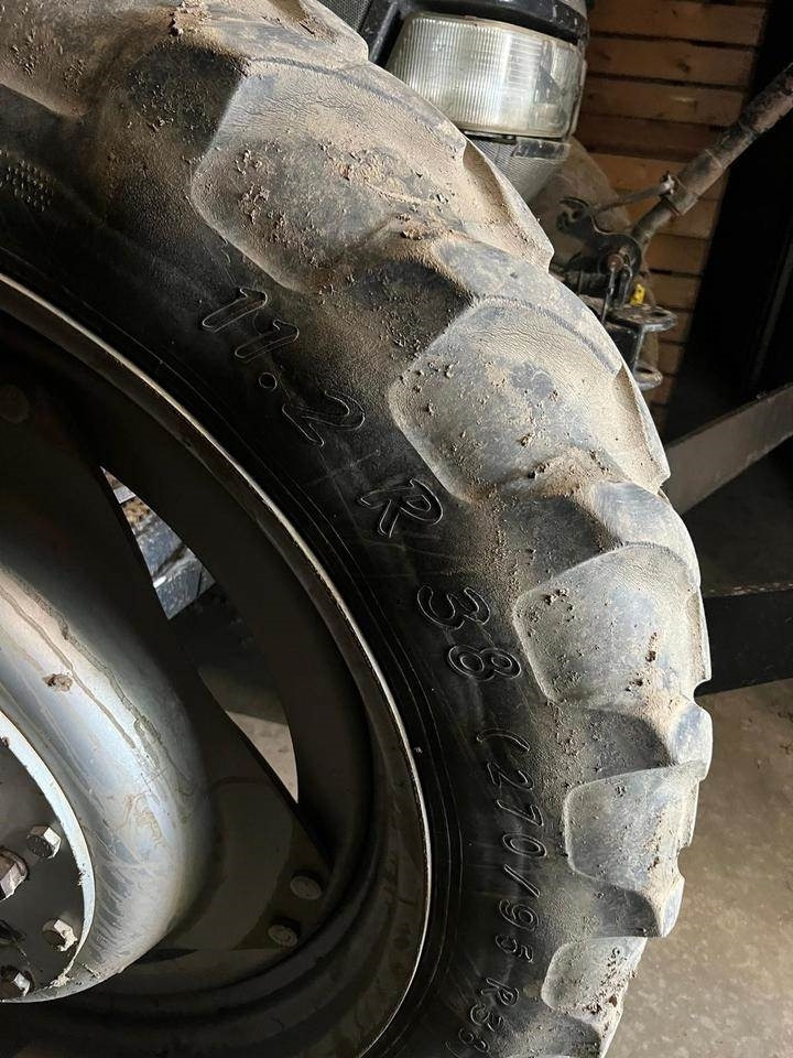 Tracteur agricole Case IH CVX 120: photos 14