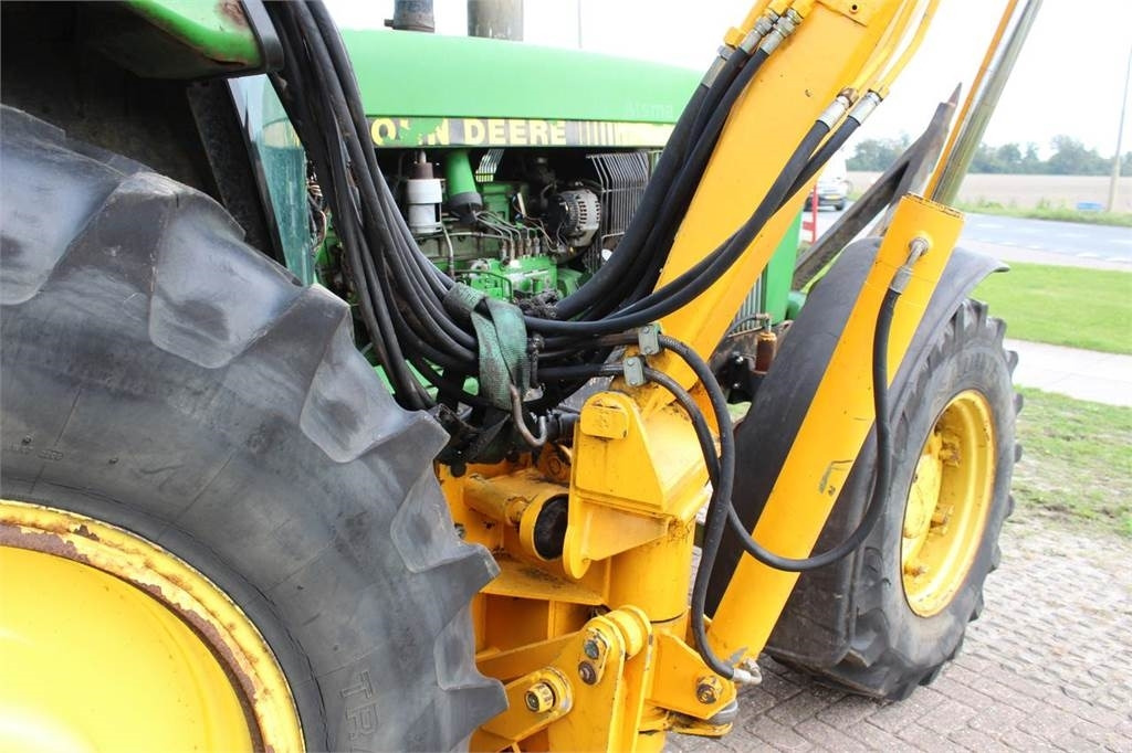 John Deere 4055 - Tracteur agricole: photos 5 John Deere 4055 - Tracteur agricole: photos 5