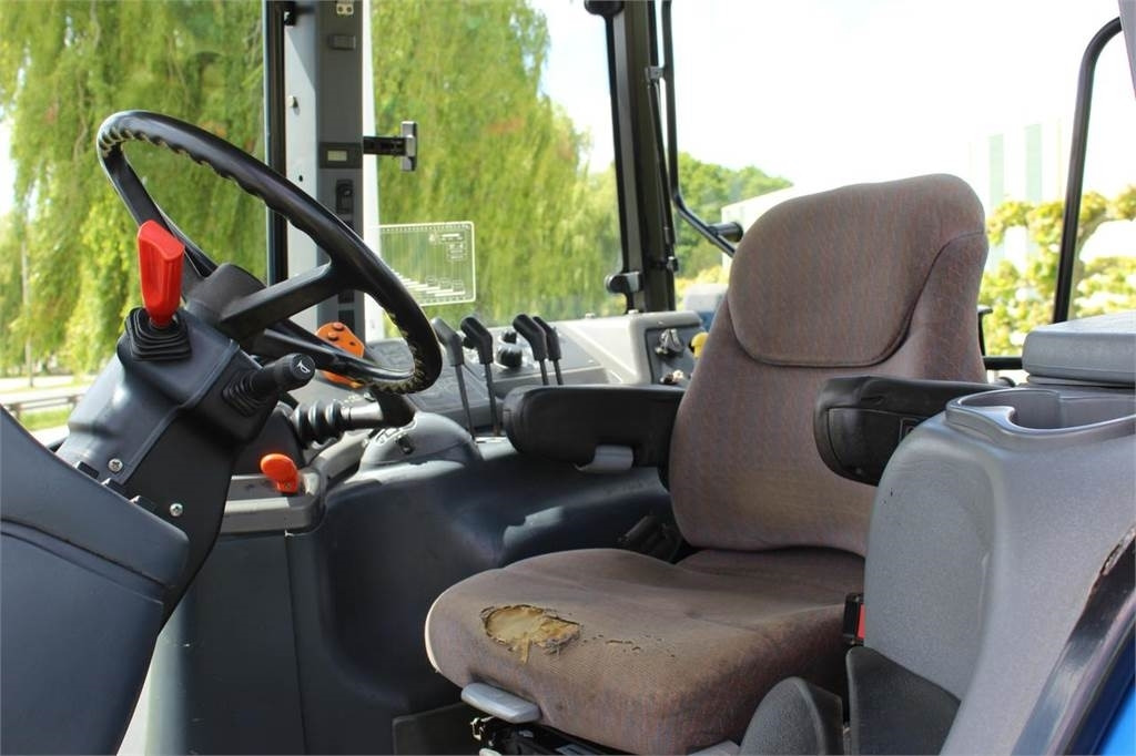 Tracteur agricole New Holland TM175: photos 12