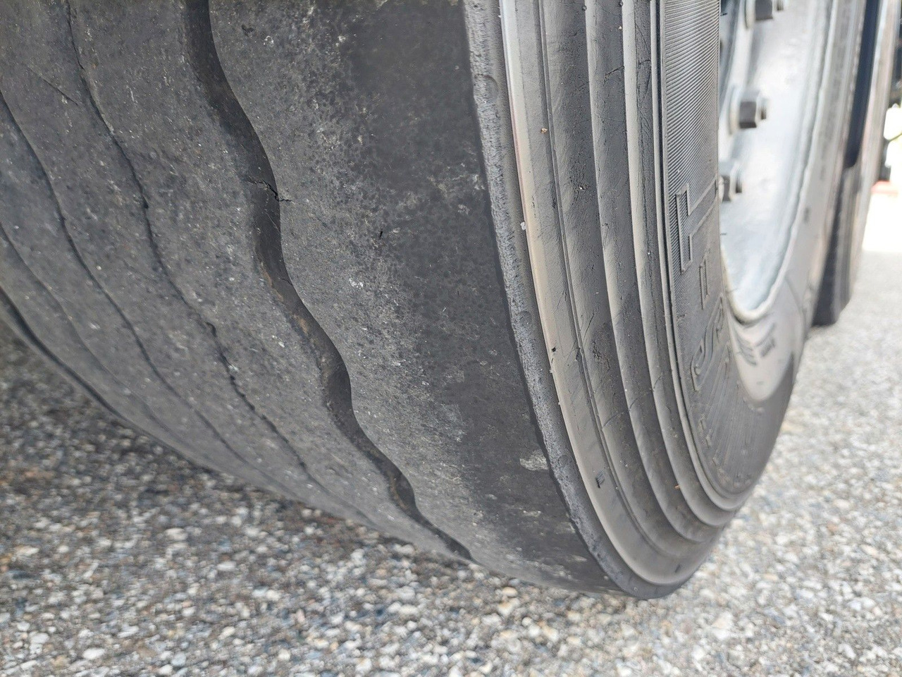 Semi-remorque plateau Kögel S24 Mega: photos 15 Semi-remorque plateau Kögel S24 Mega: photos 15