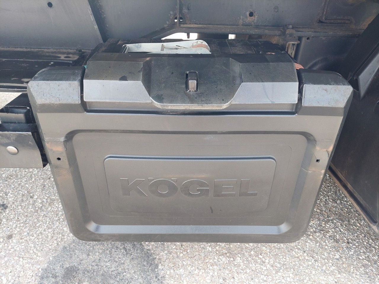 Semi-remorque plateau Kögel S24 Mega: photos 18 Semi-remorque plateau Kögel S24 Mega: photos 18