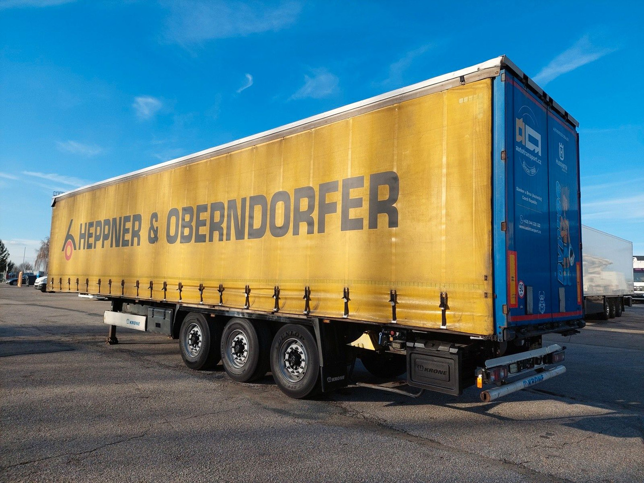 Krone SD Standard Coil Mulde lenkbare Hinterachse - Semi-remorque rideaux coulissants: photos 3 Krone SD Standard Coil Mulde lenkbare Hinterachse - Semi-remorque rideaux coulissants: photos 3