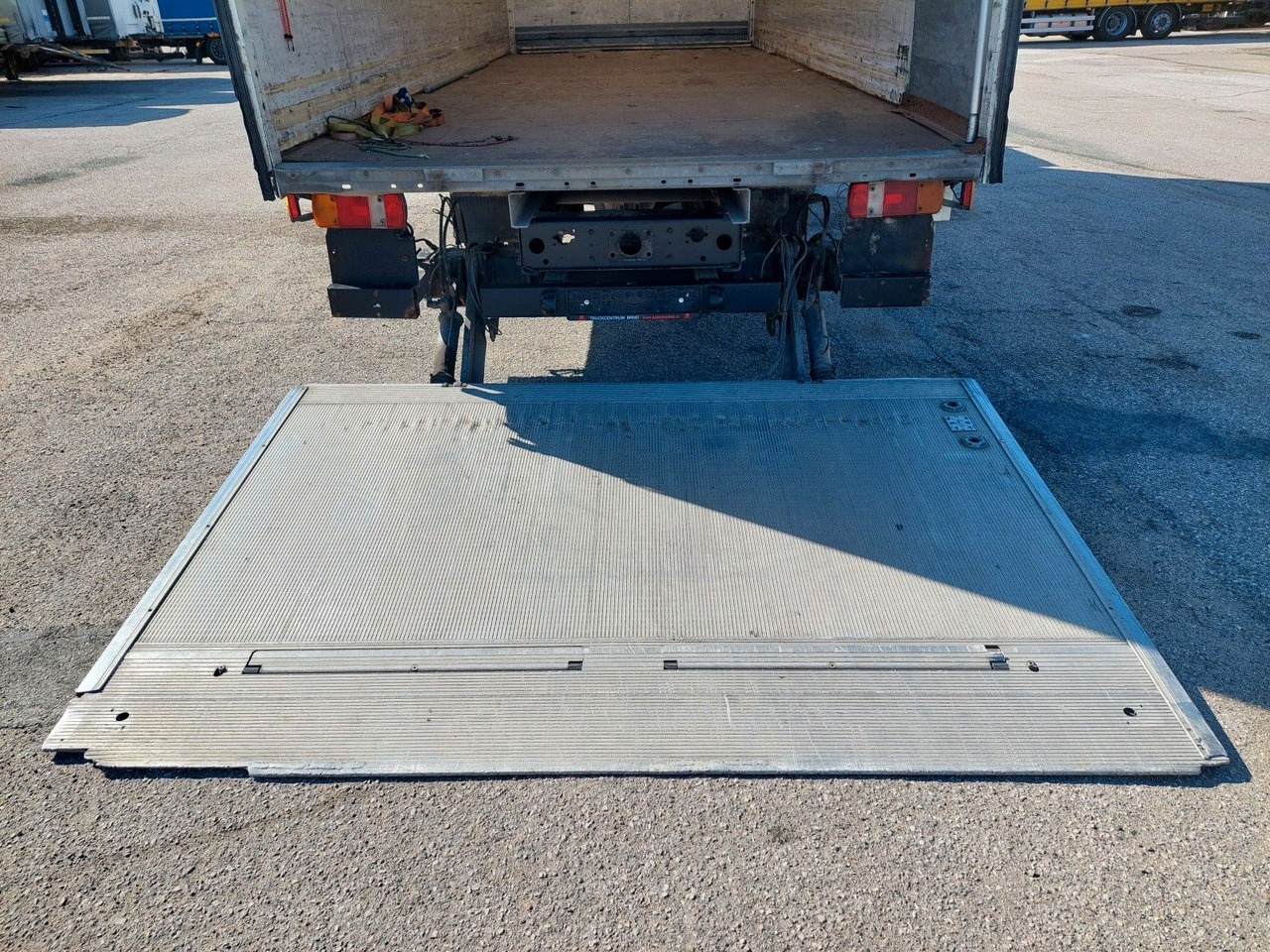 MAN TGL 7.180 4X2 BL - Fourgon grand volume: photos 5 MAN TGL 7.180 4X2 BL - Fourgon grand volume: photos 5