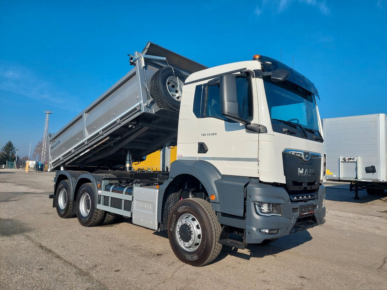 MAN TGS 35.520 6X6 BB CH - Camion benne: photos 2 MAN TGS 35.520 6X6 BB CH - Camion benne: photos 2